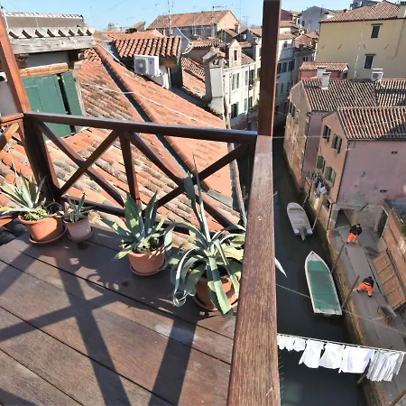 Fondamenta Del Rielo By Interhome *