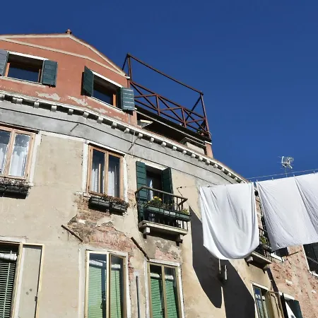 Apartment Fondamenta Del Rielo By Interhome Lejlighed *